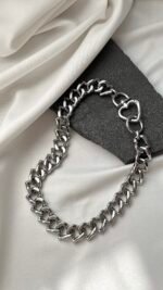 Connection Jewelry Necklace. (silver tone)