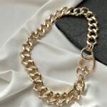 Connection Jewelry Necklace. (golden tone)