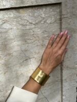 Epoque Bracelet (Gold Tone) - Image 2
